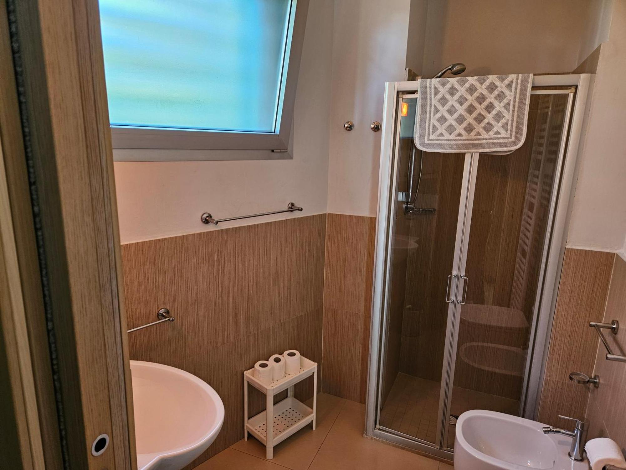 Residence Delfina Ρίμινι Δωμάτιο φωτογραφία
