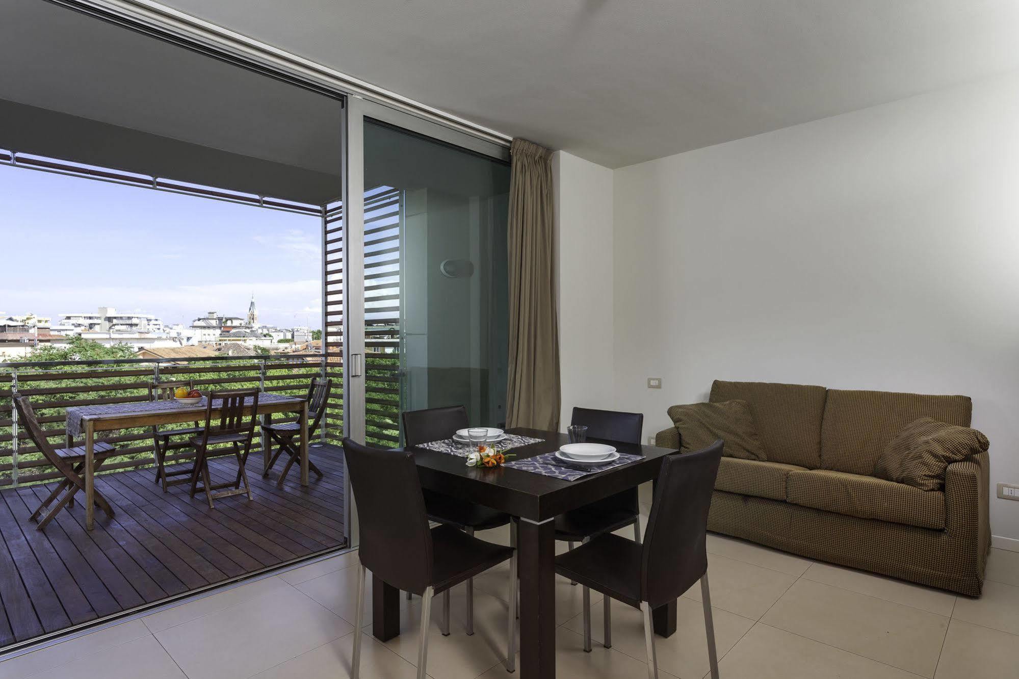 Residence Delfina Ρίμινι Εξωτερικό φωτογραφία