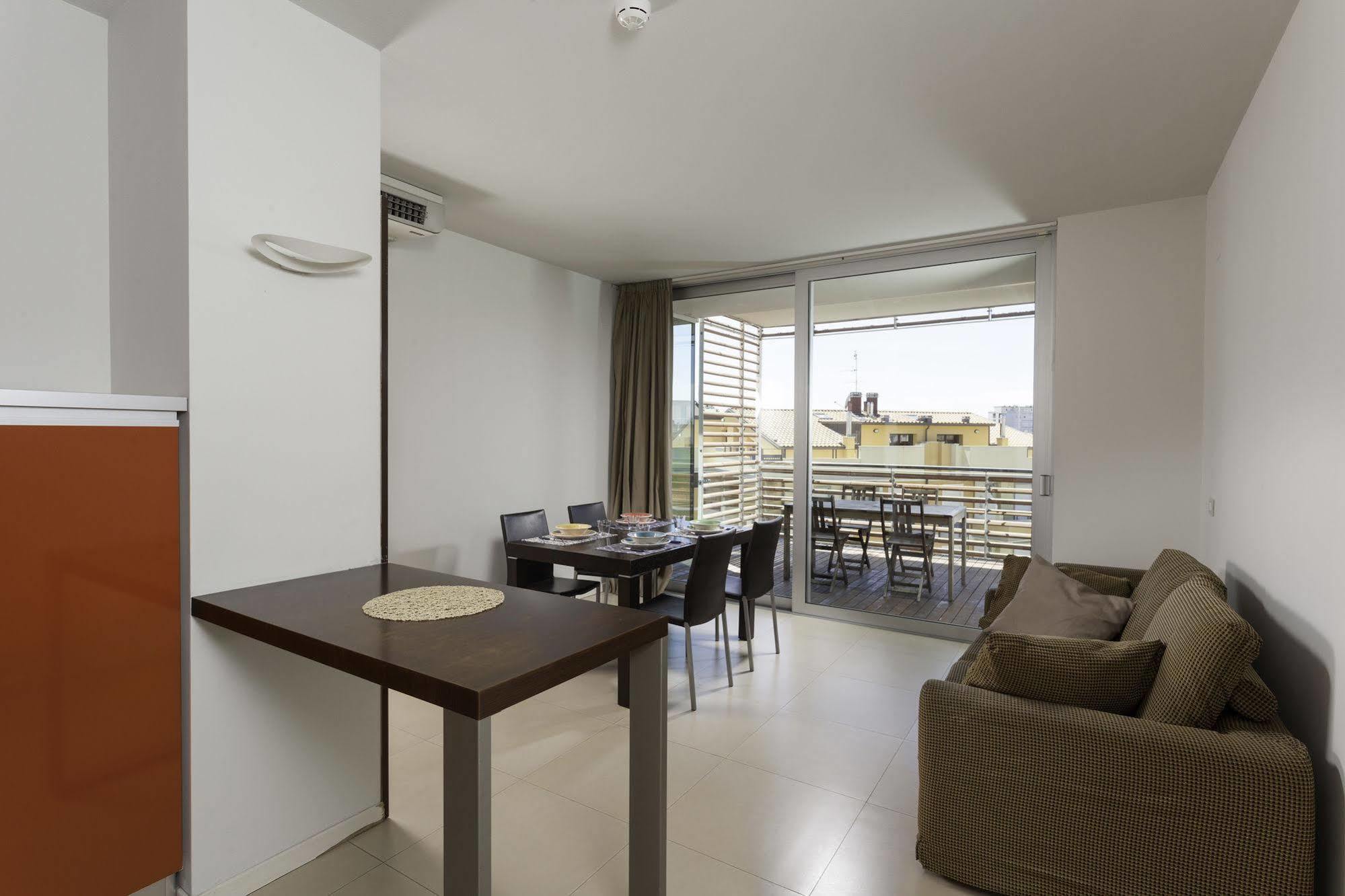 Residence Delfina Ρίμινι Εξωτερικό φωτογραφία